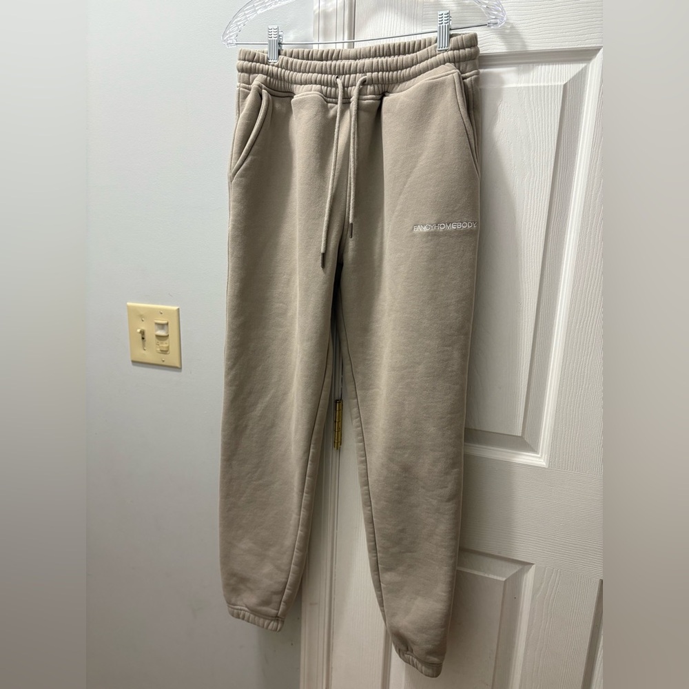 Fancy Homebody Off The Shoulder Sweat Suit Light Tan/ Gray Size Small - Picture 3 of 7